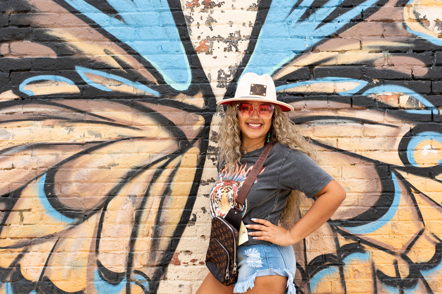 No Favors Frayed Denim Shorts (Vibrant M.i.U)