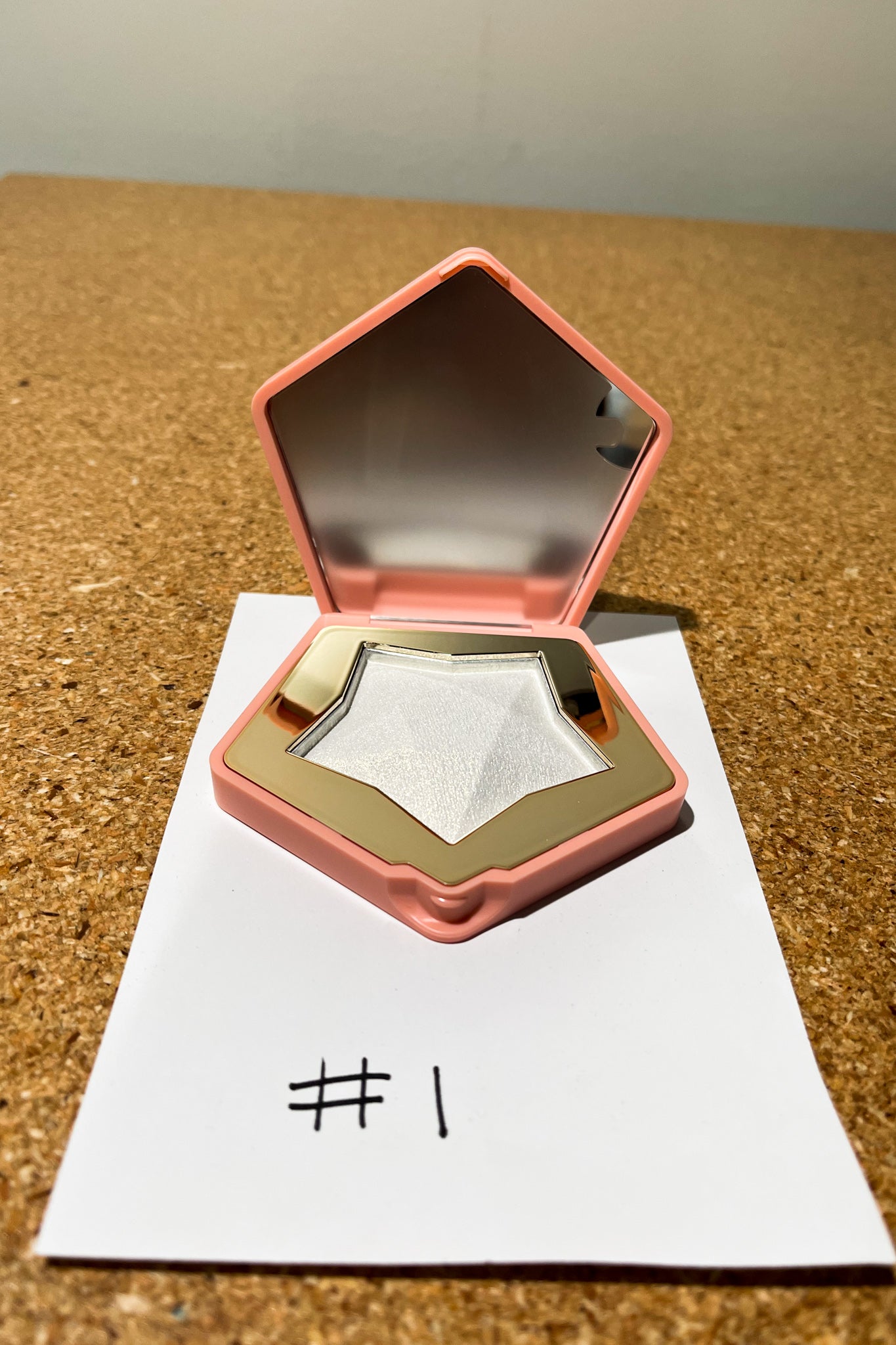 Shame On Your Shimmer Highlighter