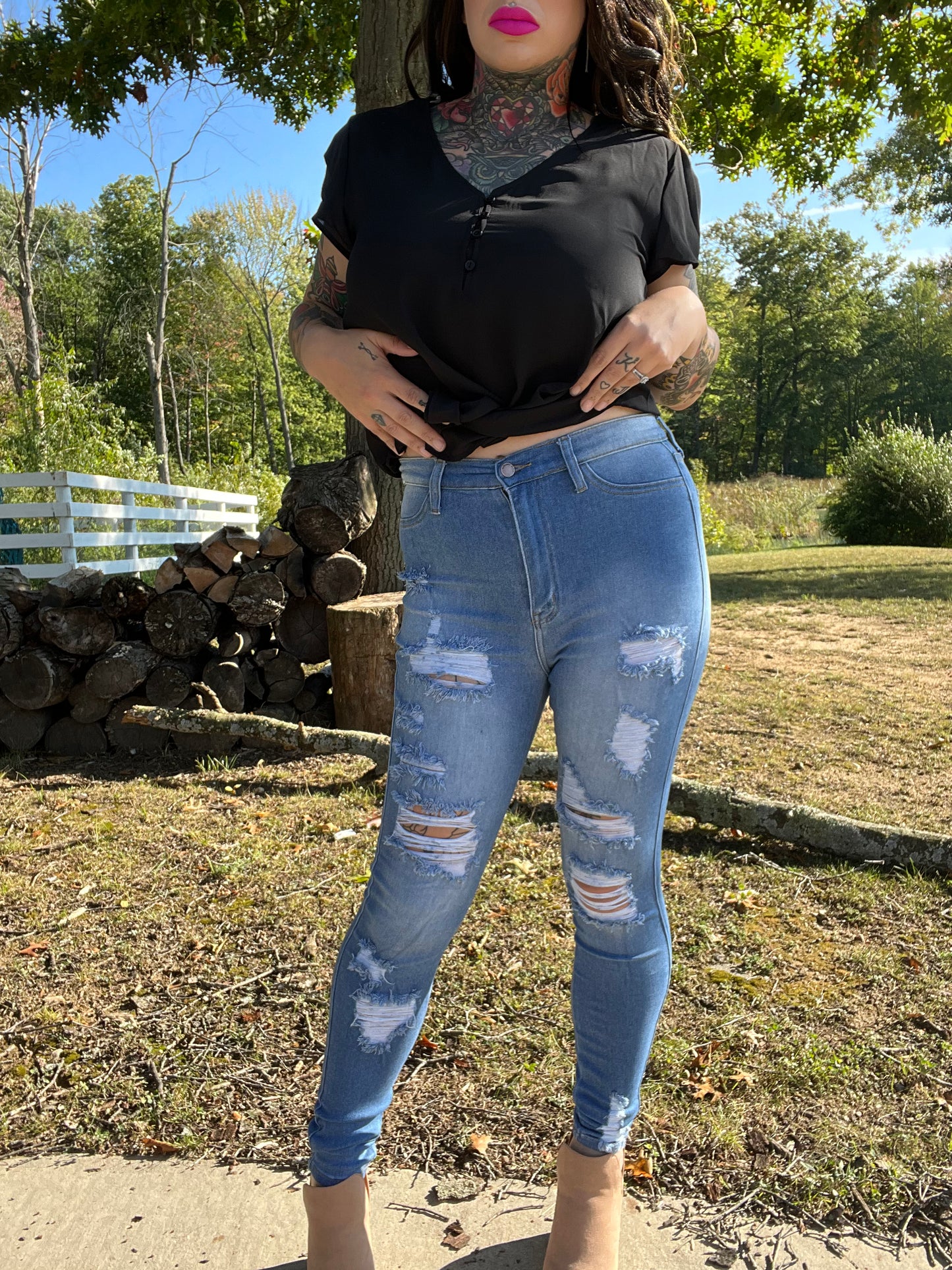 Show Them Up High-waisted Distressed Jeggings *Vibrant M.i.U*