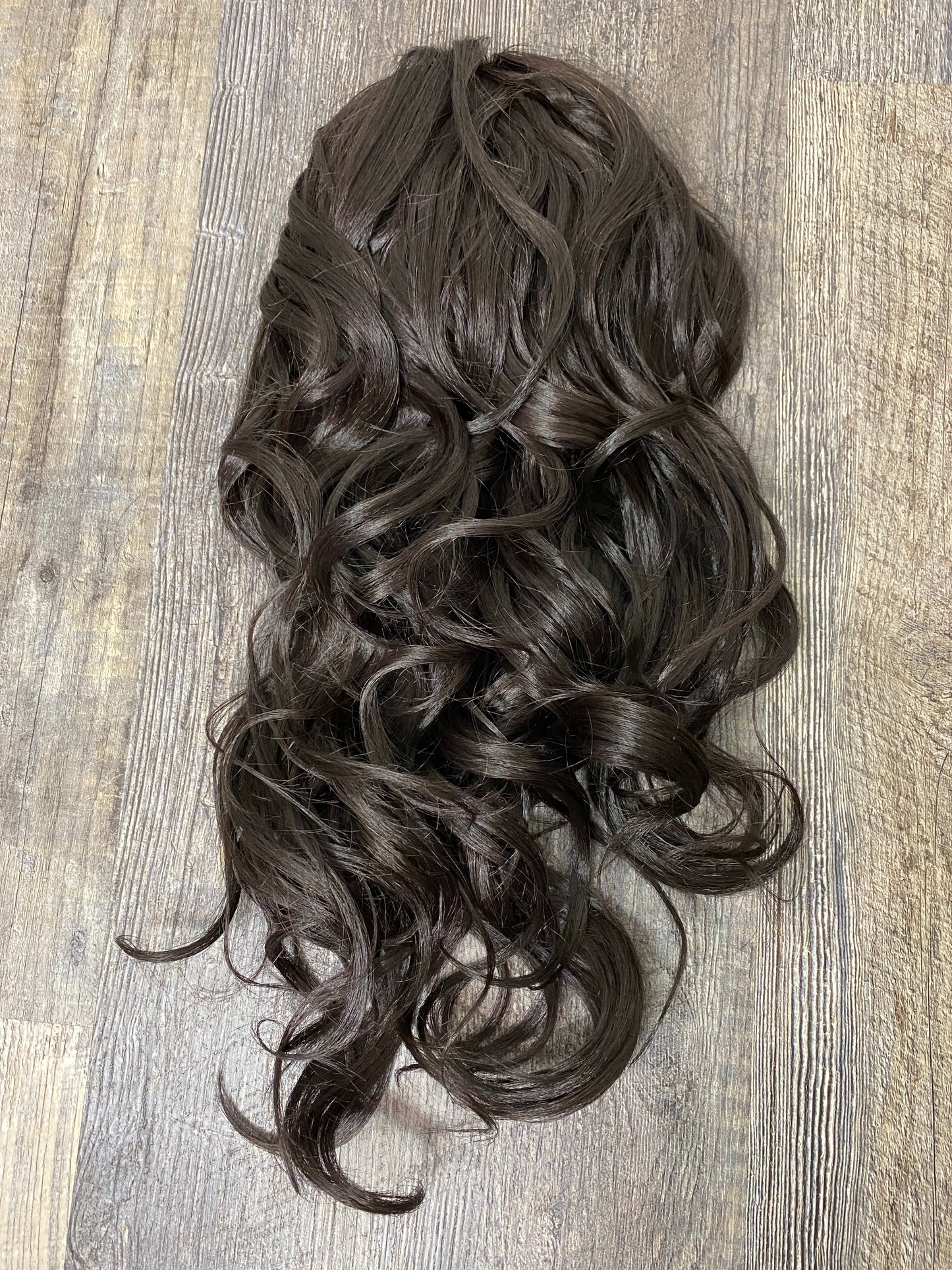 Brown 18” Loose Wave Ponytail