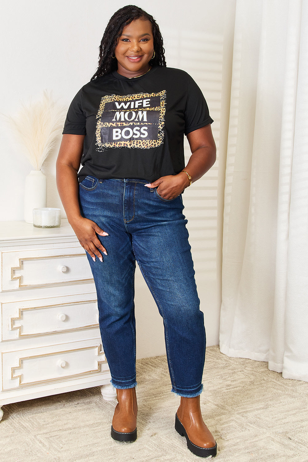 (S-2X) WIFE MOM BOSS Leopard Graphic T-Shirt