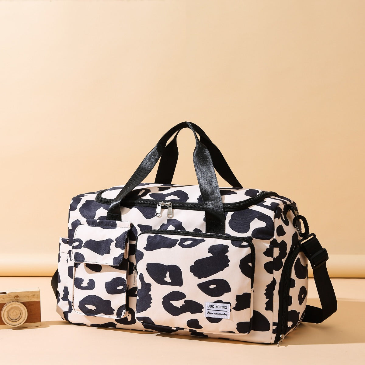 Traveling Heart Oxford Cloth Animal Print Travel Bag (Multiple Colors)