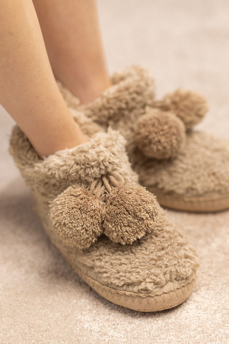 Keep Me Warm Faux Fur Slippers (Multiple Color Options)