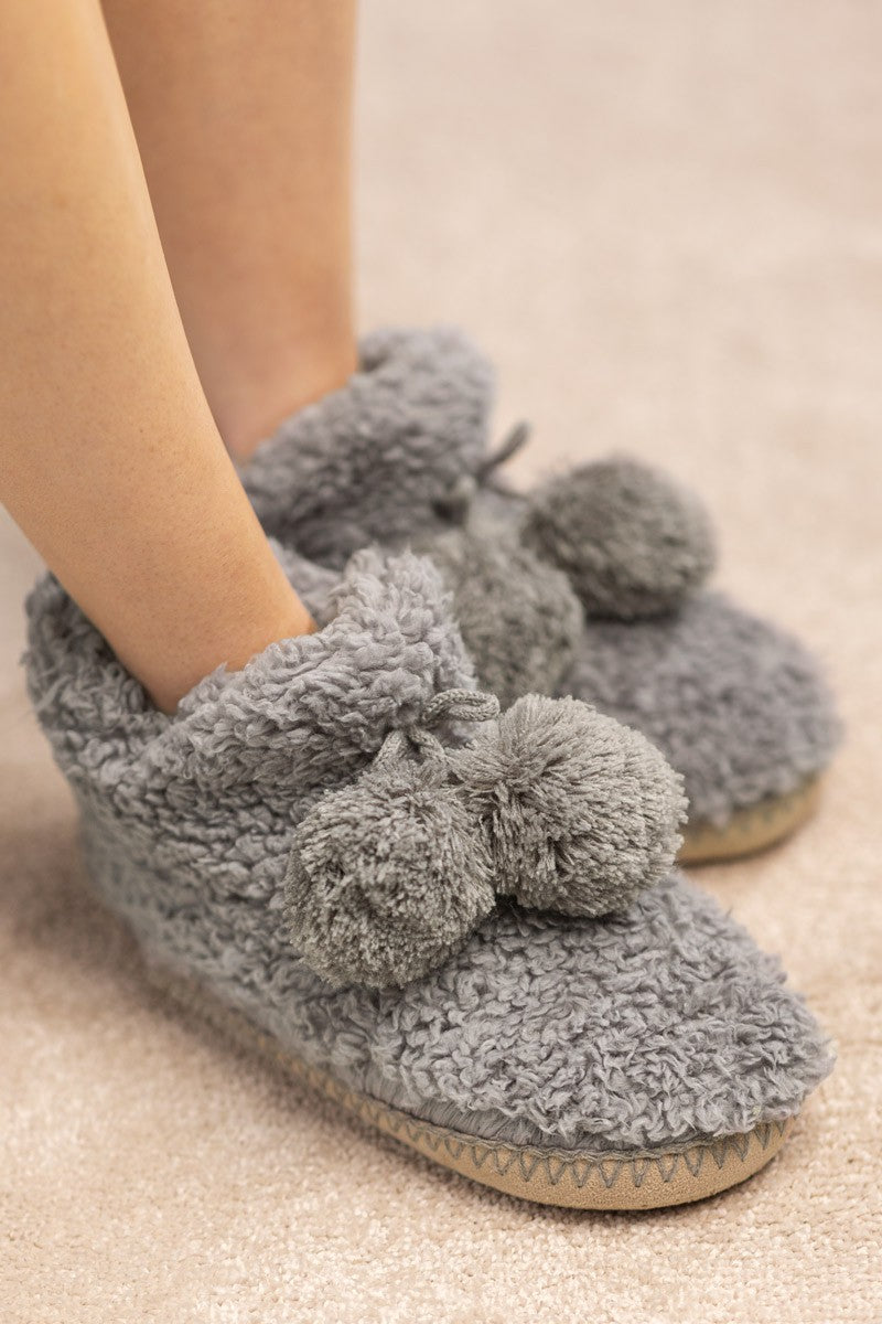 Keep Me Warm Faux Fur Slippers (Multiple Color Options)