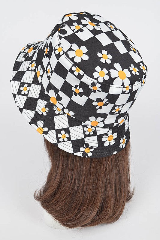 90's Baby Checker Board Daisy Print Bucket Hat