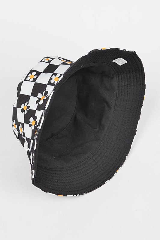 90's Baby Checker Board Daisy Print Bucket Hat