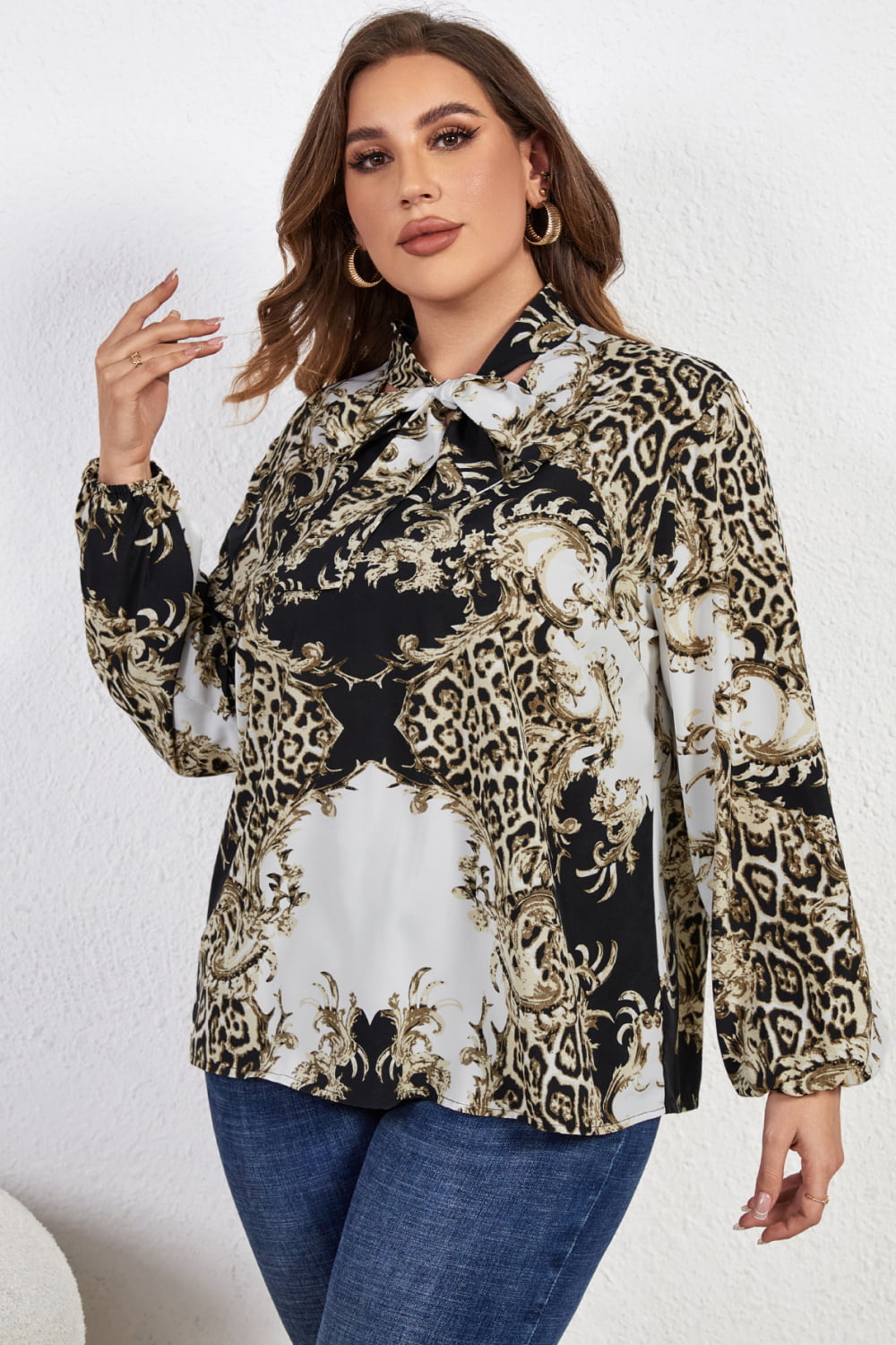 (1X-4X) Dine In Diamonds Melo Apparel Printed Tie Neck Long Sleeve Blouse