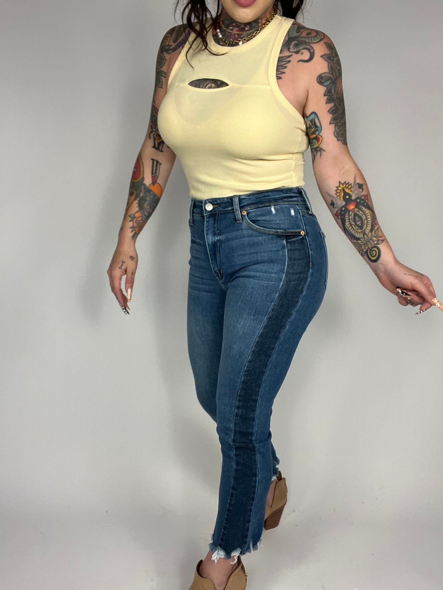 CURVY - ARTEMIS - HIGH RISE SLIM STRAIGHT JEANS - BP