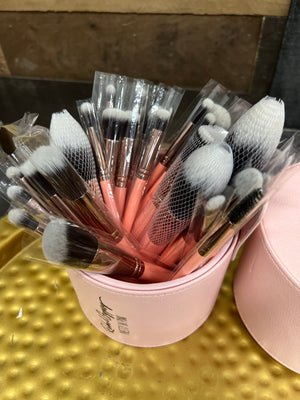 Rebel Gypsy Pretty In Pink Professional Premium Brush Set (Pre Order)