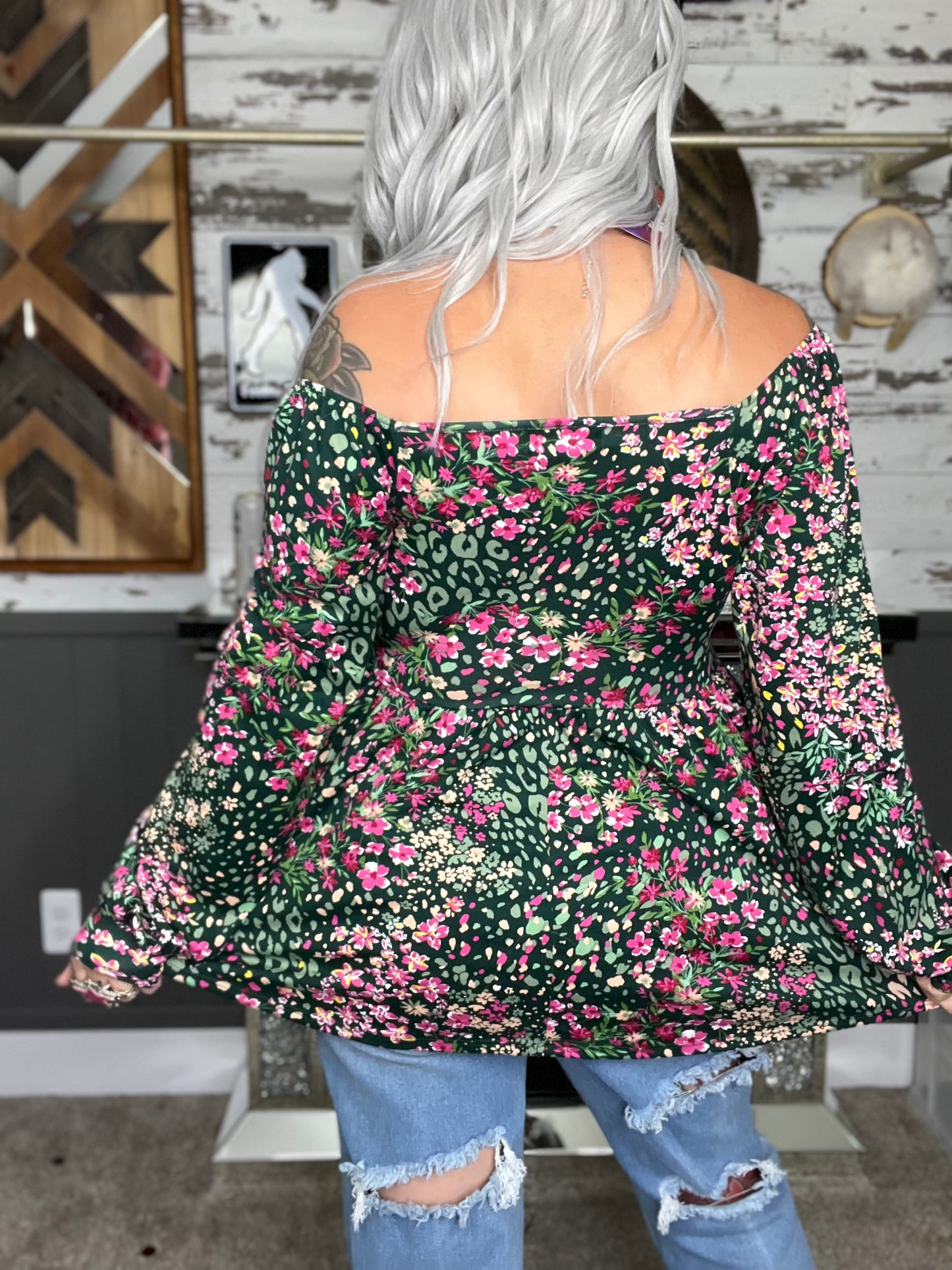 Tip Up Town Curvy/Reg Floral Babydoll Top