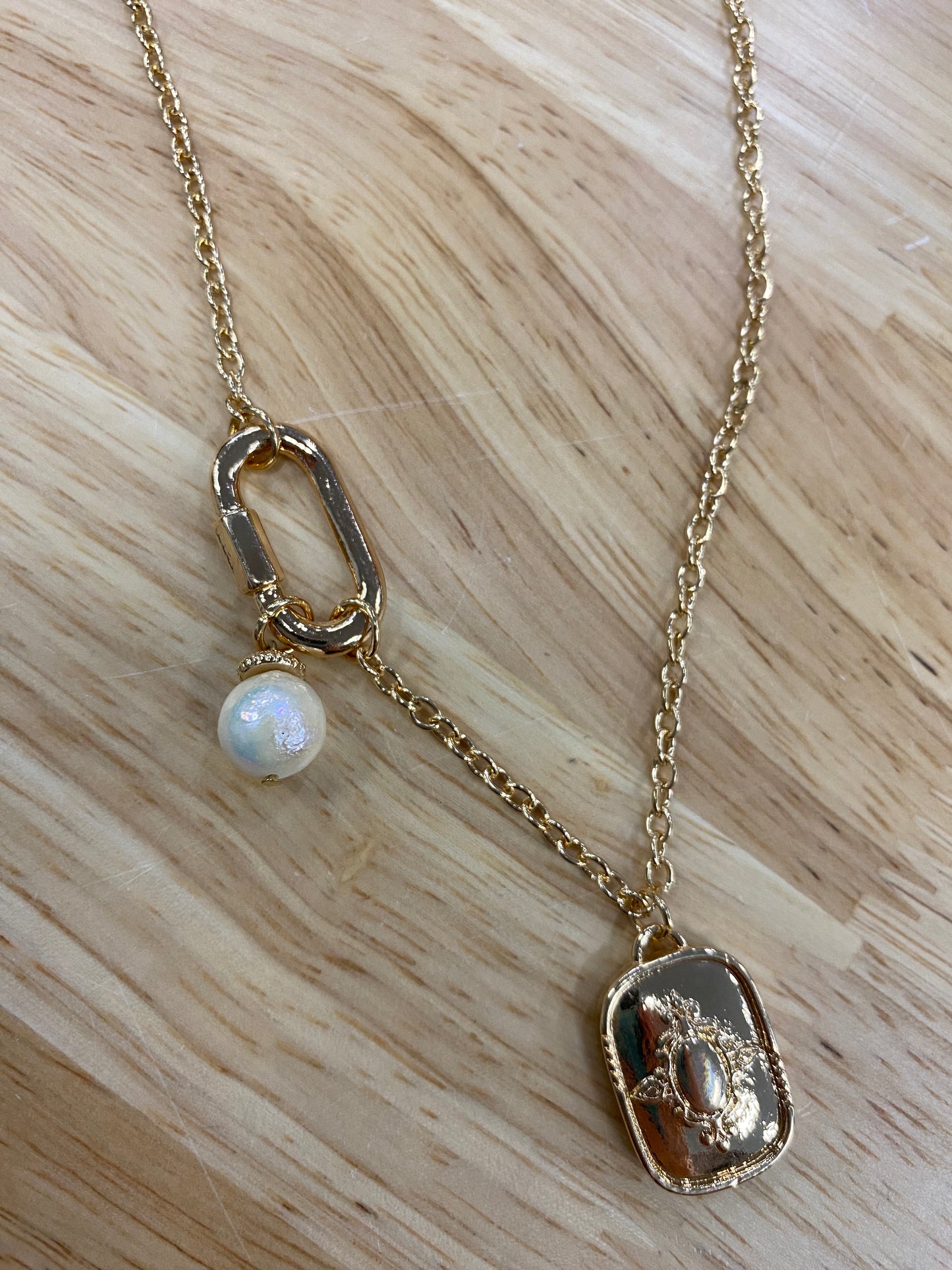 Popping Off Charm w/ Link and Pearl Pendant Necklace