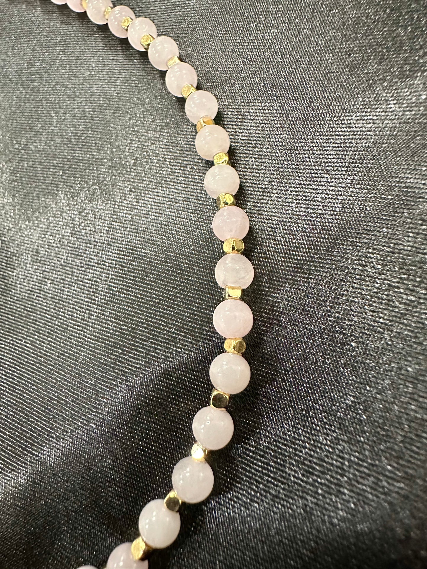 Vegas Feeling Rose Quartz Choker