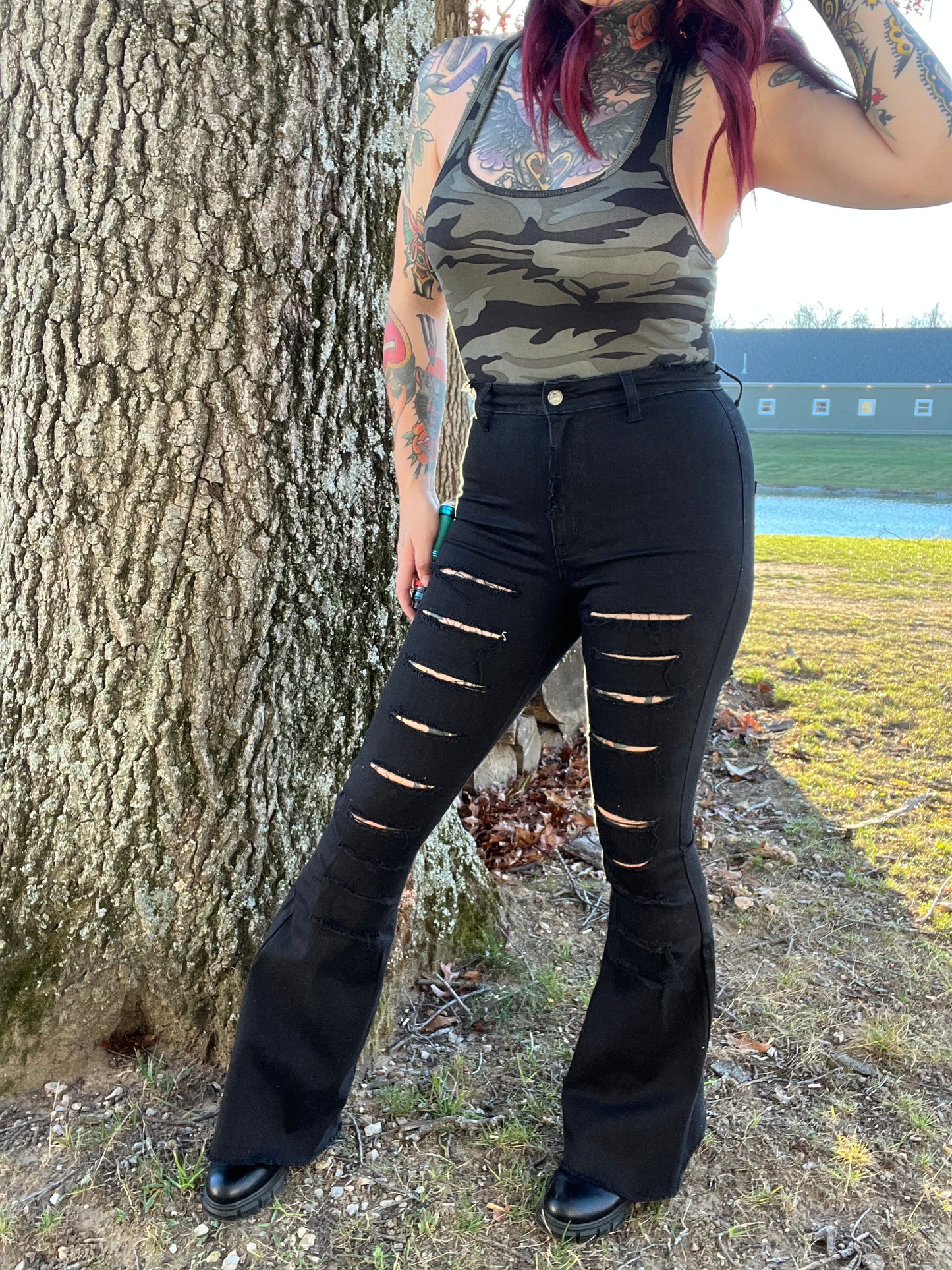 Caliente Distressed Super Flare Jeans *M.A.P*