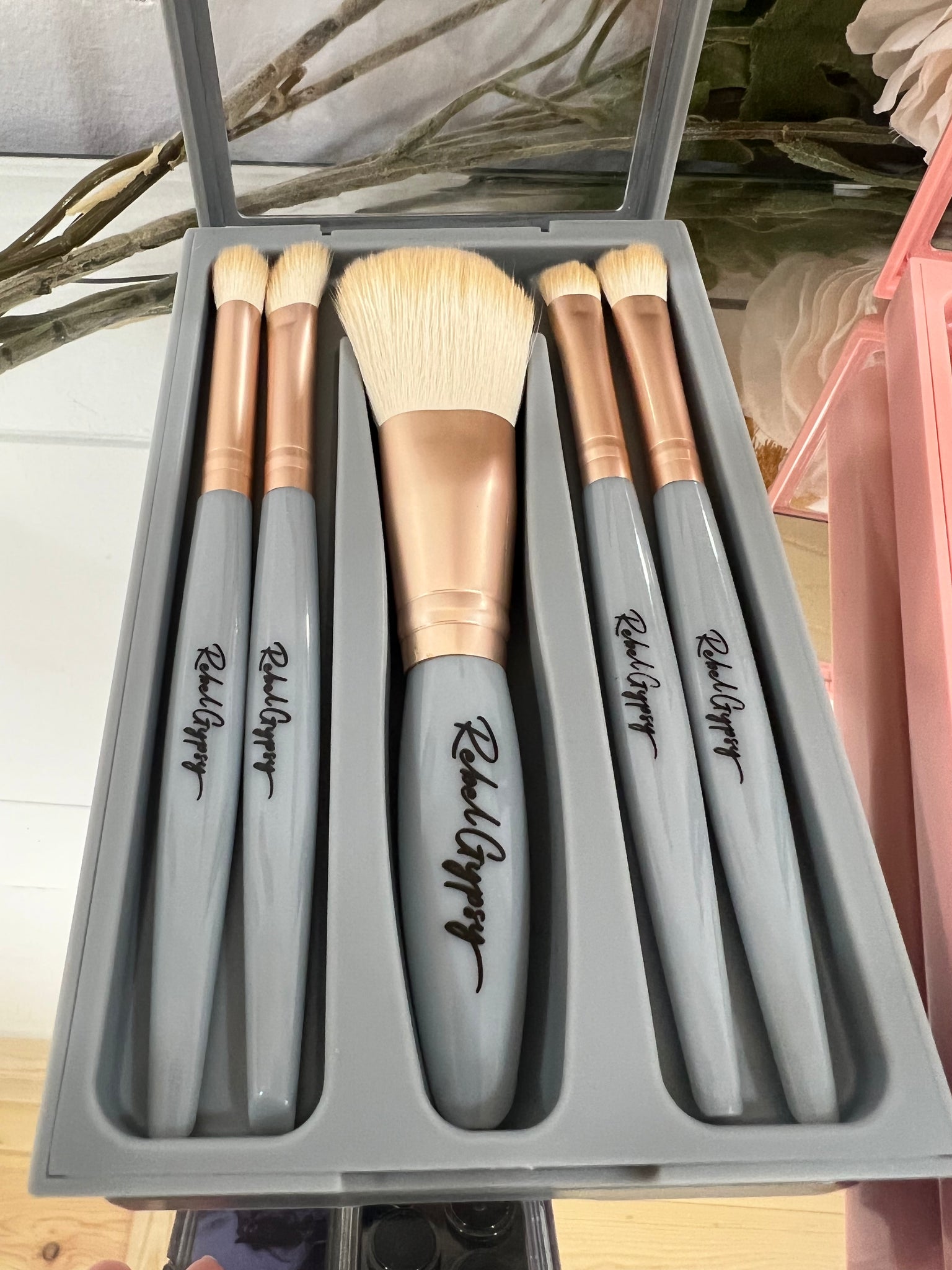 Keep Wandering 5-Piece Travel Brush Set