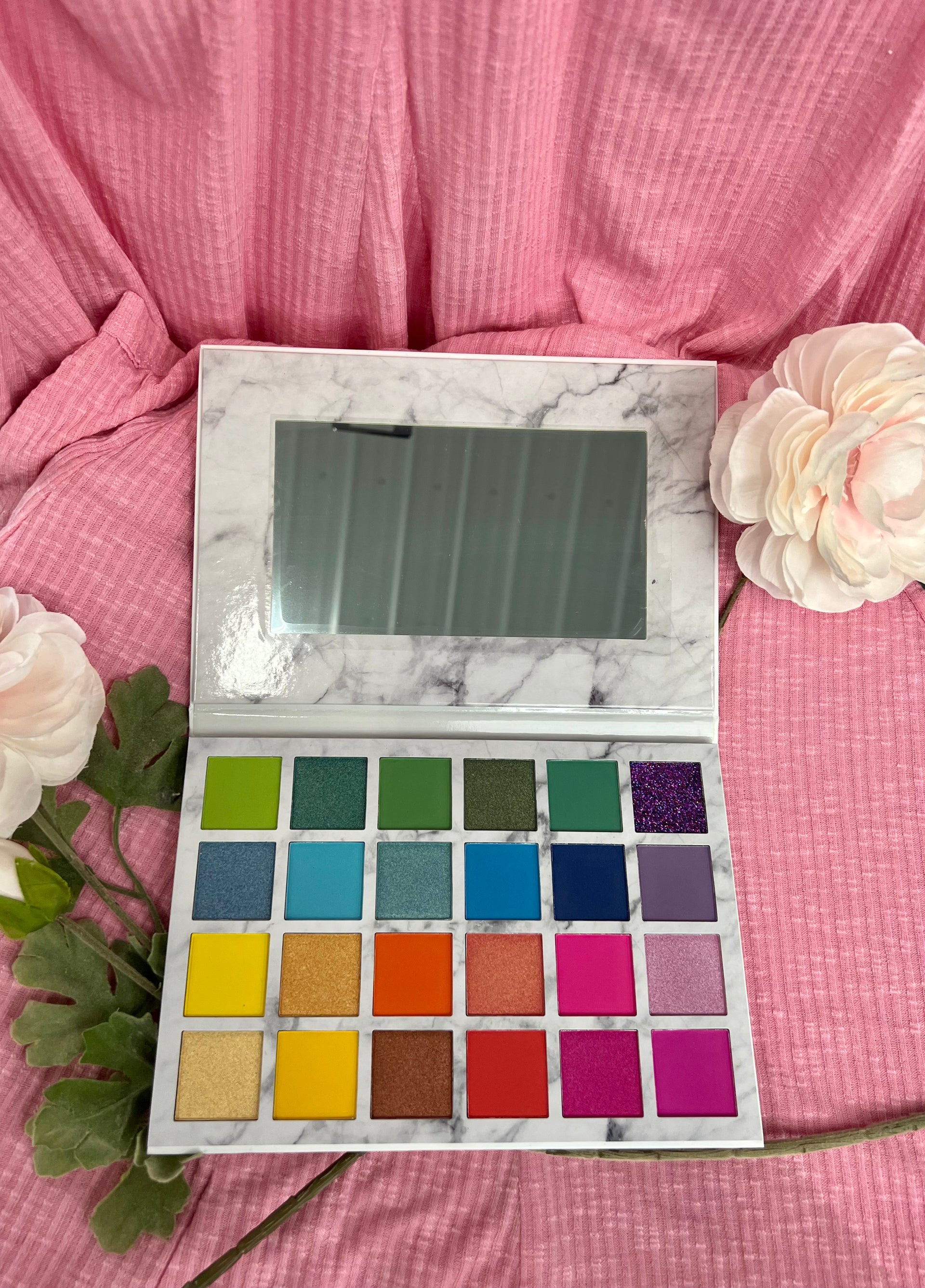 アイシャドウ Happy days shop Rebel Gypsy Happy Days Premium Shadow Palette