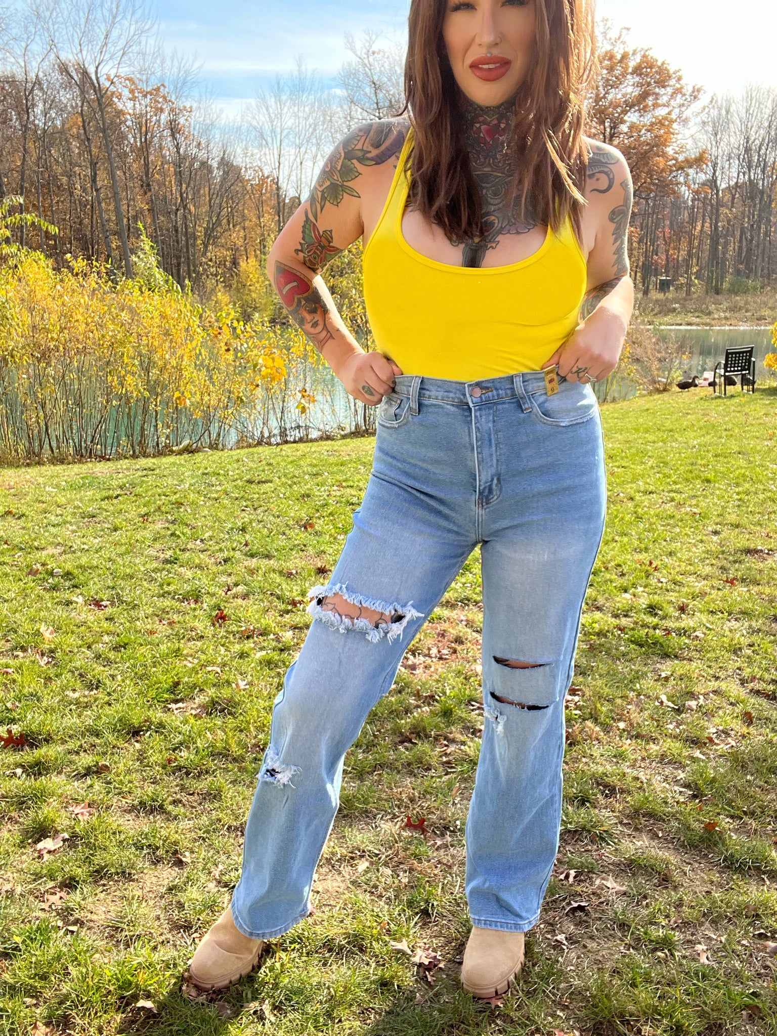 Cuttin' It Close High Waisted Distressed (Vibrant M.i.U) Jeans